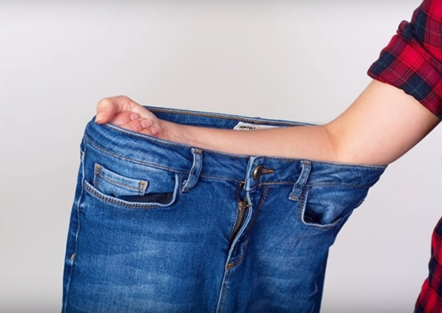 4 способа определить размер джинсов, не заходя в примерочную