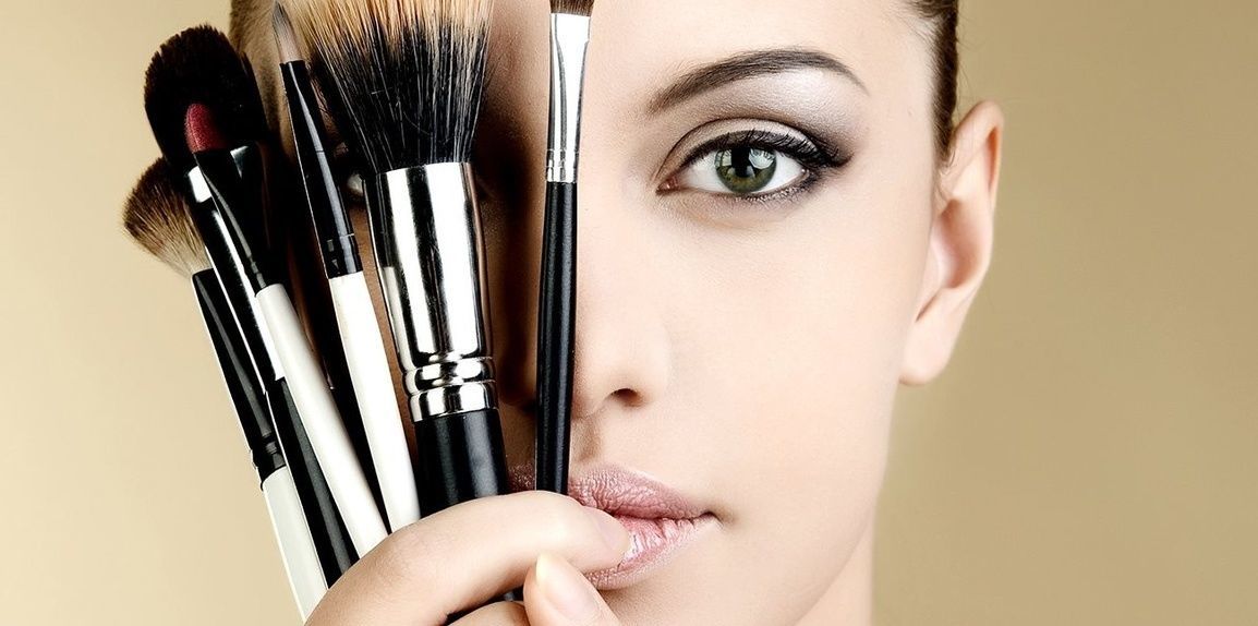 Круче люкса: 10 бюджетных продуктов для макияжа, которые обожают визажисты
