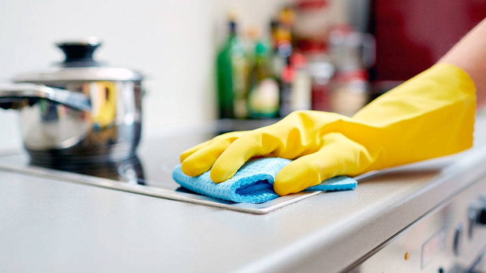 5 эффективных способов удалить жирный налет с кухонных поверхностей
