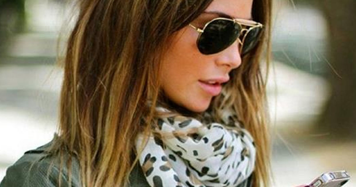 Хочешь красиво носить шарф: 9 модных идей для твоего гардероба