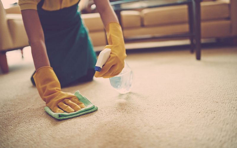 10 практических секретов чистоты: белье, приборы, ковры, кафель и многое другое