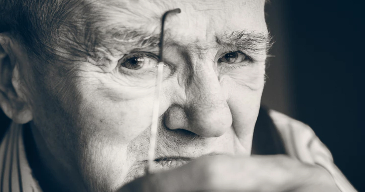 «Старость – у человека в голове» —  Кирк Дуглас, которому исполнилось 102 года