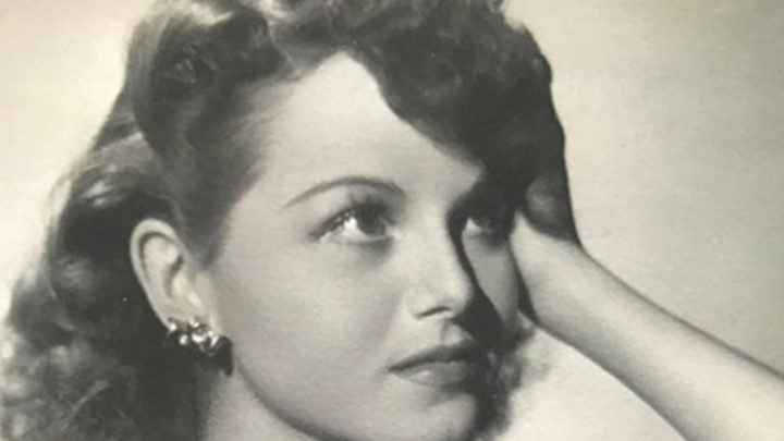 15 фото наших бабушек в молодости, от красоты которых захватывает дух