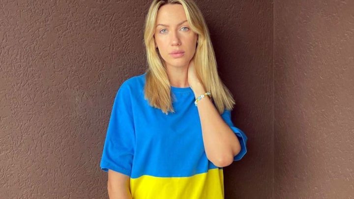 Лесю Никитюк теперь называют новой “Украинской Барби” — у нее фигура мечты, что поражает фанатов