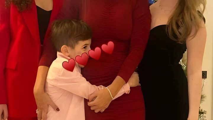 Алсу снова стала тетей: милые снимки тому подтверждение