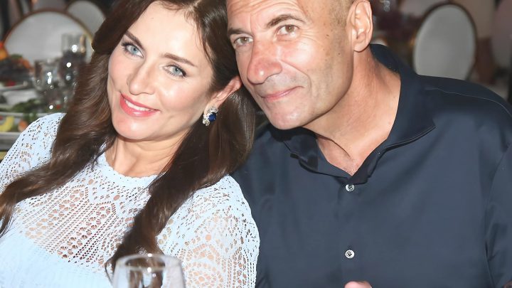 С большими глазами и идеальными чертами лица. Крутой впервые показал дочку, которой недавно исполнилось 22 года