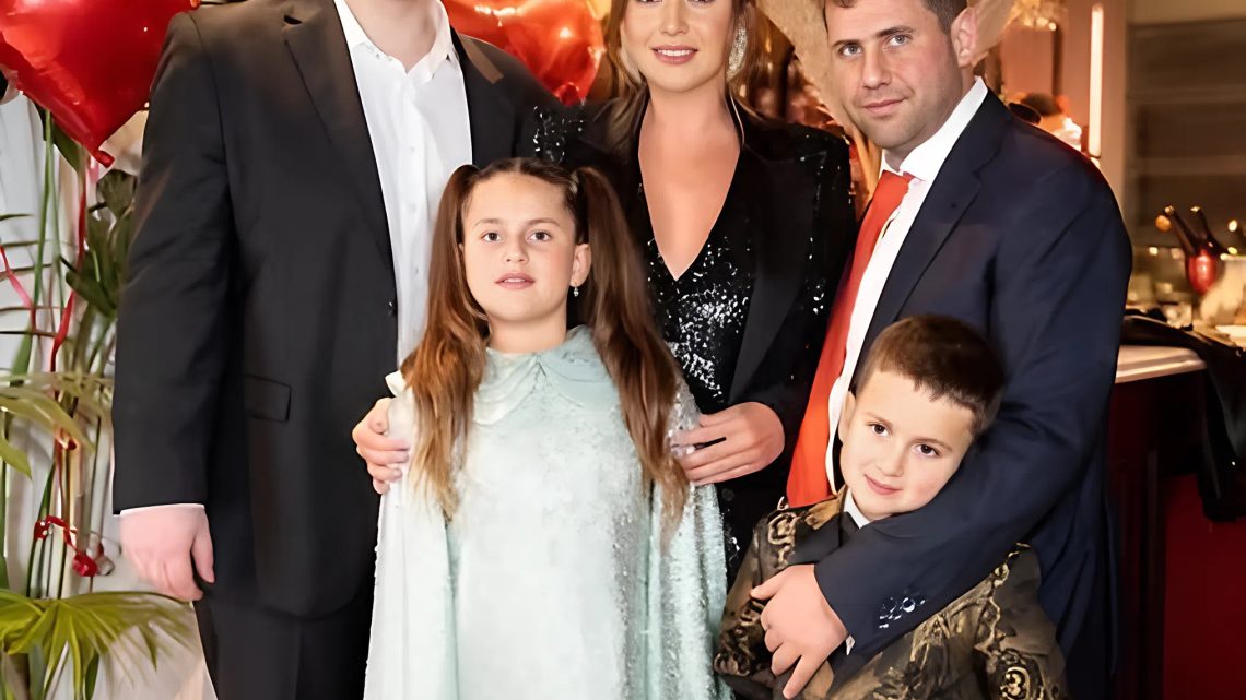 Скорого станет счастливой бабушкой! Жасмин пришлось рассказать всем о том, что ее невестка находится в положении