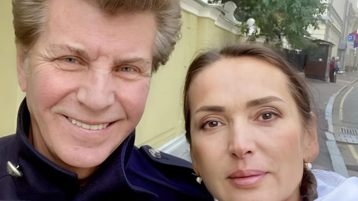 Рак легких не помешал ему отправится с супругой в романтическое путешествие