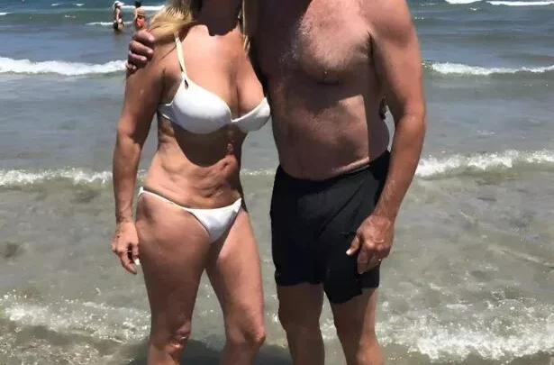 После того как я выложила фотографию в купальнике, невестка сказала, что это для моего возраста