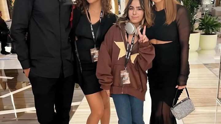 Покинула Россию и переехала к бывшему в Турцию